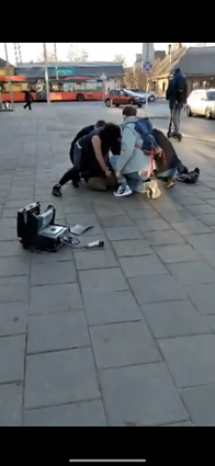 Apiplėšta parduotuvė Apiplėšta parduotuvė