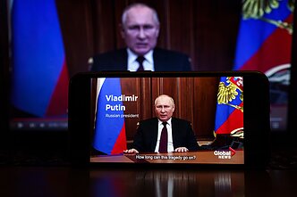 В. Путiн, Телевізійна пропаганда