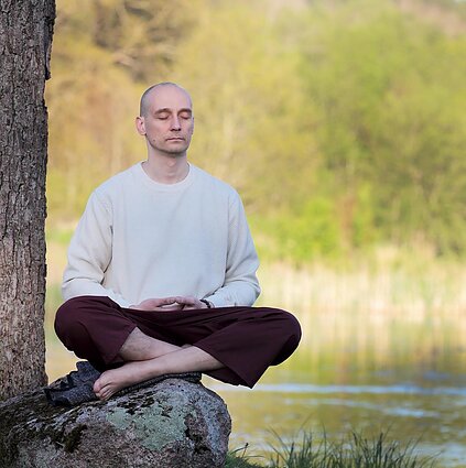 Laimės dieta. Meditacijos mokytojas: „Dar vaikystėje išmokstame, kad racionalumas kažkodėl labiau vertingesnis nei nuojauta“