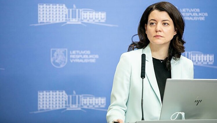 Vyriausybė žada švelninti infliacijos poveikį: daliai gyventojų siūlo kelti atlyginimus, pensijas