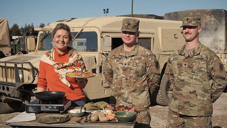 Beata lankosi Pabradėje - kaip atrodo NATO karių kasdienybė Lietuvoje