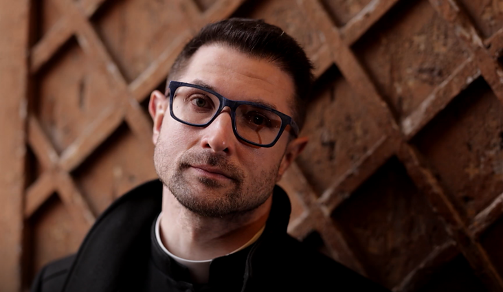 Kunigas Benas Lyris: gyvenam ekspertų visuomenėj, bet dažnai savęs nematom