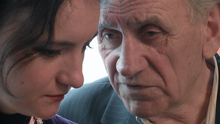 Kadras iš Manto Kvedaravičiaus filmo esė „Mariupolis“