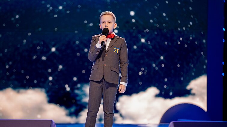 Dainų dainelė 2022. Laurynas Ivinskis – „Balta naktis“