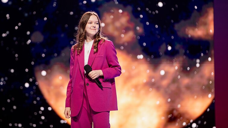 Dainų dainelė 2022. Vestina Barkauskaitė – „Mėnesiena“