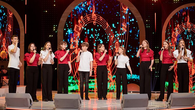 Dainų dainelė 2022. Dainos studijos „Svirplys“ ansamblis – „Bijūnėlis“