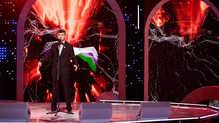 Dainų dainelė 2022. Rusnius Garbatavičius – „Margi sakalai“