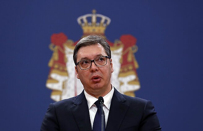 Vučičius paskelbė užtikrintai laimėjęs rinkimus, Serbijos lyderį su pergale pasveikino Putinas