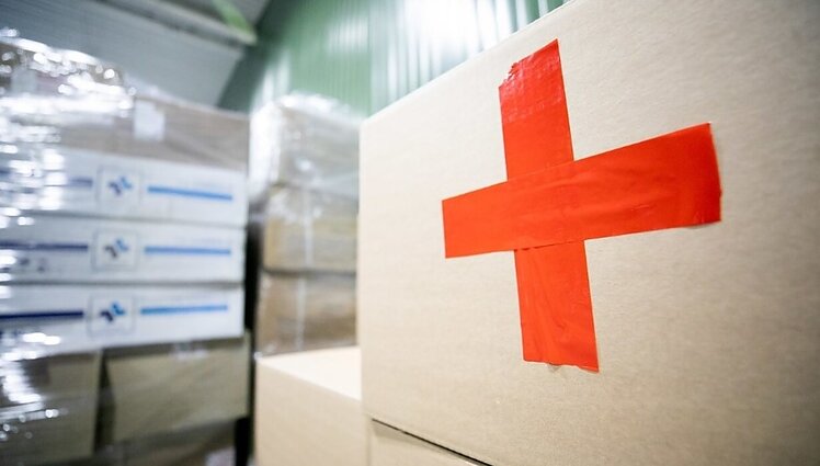 Pagalbai vienijasi ir ukrainiečiai, ir lietuviai: likę Ukrainoje padeda evakuoti žmone, užsieniečiai veža humanitarinę pagalbą