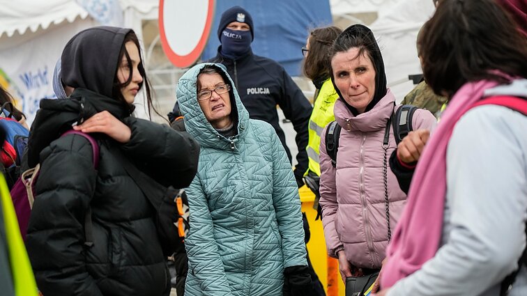 Žinios. Vyriausybė spręs dėl pusės tūkst. lietuvių kilmės asmenų ir jų šeimos narių perkėlimo iš Ukrainos