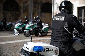 Kelių policijai perduoti nauji BMW motociklai