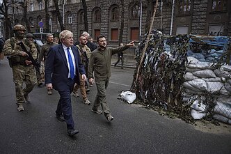 Борис Джонсон одним из первых поддержал Украину после нападения России 24 февраля 2022 года Борис Джонсон одним из первых поддержал Украину после нападения России 24 февраля 2022 года