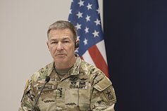 JAV SP vadas gen. James McConville`is