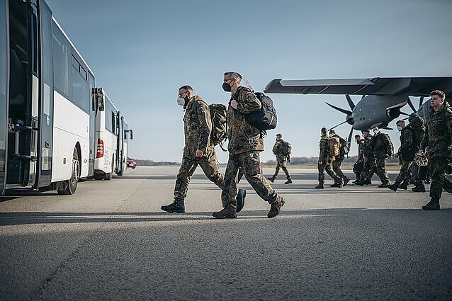 Panorama. NATO planuoja dislokuoti dideles nuolatines pajėgas Aljanso Rytų pasienyje