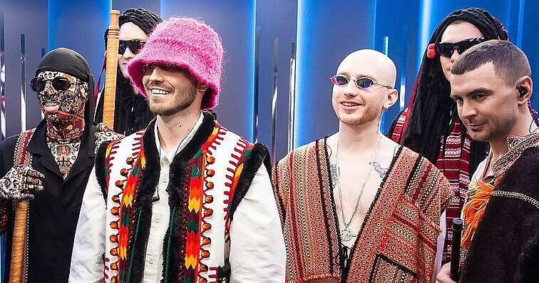 Išsklaidyta nežinia dėl Eurovizijos favoritų iš Ukrainos dalyvavimo: grupei „Kalush Orchestra“ leista vykti į Turiną