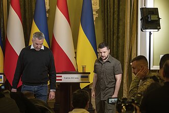 Austrijos kancleris Karlas Nehammeris ir Ukrainos prezidentas Volodymyras Zelenskis