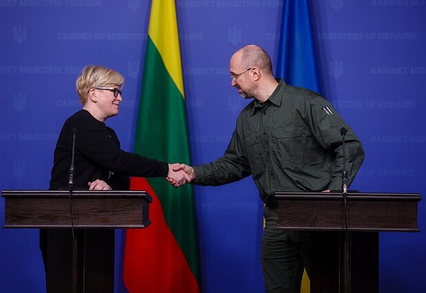 Kyjive viešinti Šimonytė susitiko su Ukrainos premjeru: aptarė humanitarinę situaciją bei pažadėjo tolesnę Lietuvos pagalbą