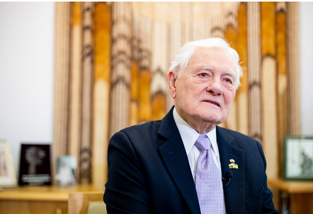 Dienos tema. Adamkus kritikuoja Vakarus dėl uždelstų sprendimų: kalbos yra viena, bet į jėgą reikia atsakyti jėga