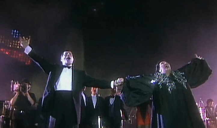 Ryto klausimas. Kokio miesto vardu pavadinta daina, kurią operos solistė Caballe atliko su „Queen“?