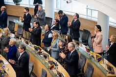Зеленский обратился к литовскому парламенту Зеленский обратился к литовскому парламенту
