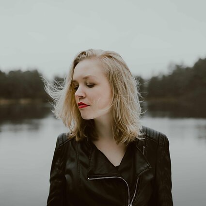 Be kaukių. Pianistė Morta Grigaliūnaitė: rizikuoti muzikoje kaip vaikystėje