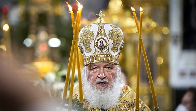 Žinios. Dėl karo kritikos iš stačiatikių bažnyčios atleisti du Lietuvos dvasininkai