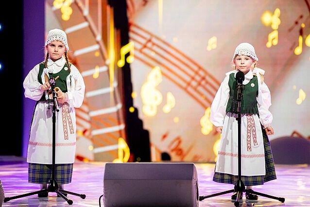 Dainų dainelė 2022. Barbora Miliauskaitė – „Joja, joja diedukas“