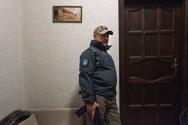 „Jei Rusijos kariuomenė čia nebus sutriuškinta“, ji gali pasiekti Lietuvą, sako Sigitas Maliauskas – Pagonis. „Mes čia padedame ukrainiečiams, bet tuo pačiu netiesiogiai giname ir savo šeimas Lietuvoje.“