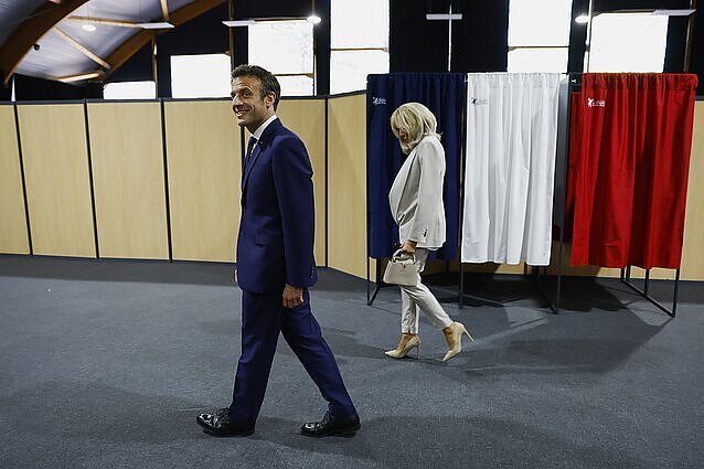 Panorama. Apklausos rodo Emmanuelio Macrono pergalę Prancūzijos prezidento rinkimuose