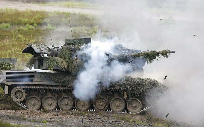 Panorama. Vokietija apsisprendė tiekti sunkiąją ginkluotę Ukrainai: siųs pusšimtį tankų