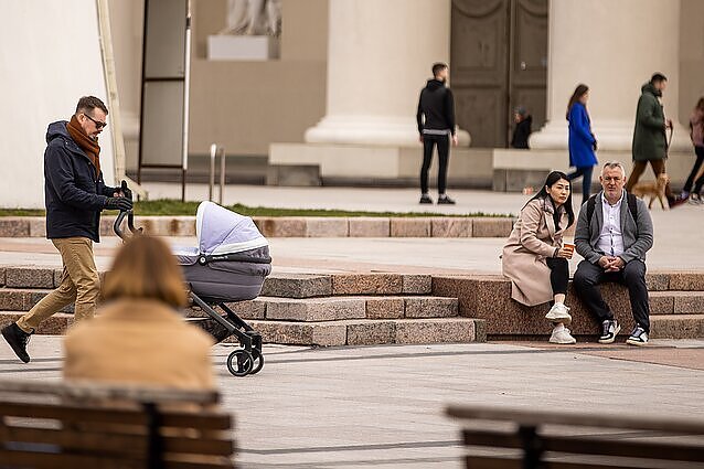 Apklausos duomenimis, 9 iš 10 žmonių Lietuvoje jaučia nerimą dėl šalies ekonomikos karo akivaizdoje
