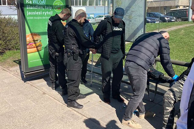 Markučiuose policija vykdė operaciją dėl prekybos narkotikais Markučiuose policija vykdė operaciją dėl prekybos narkotikais