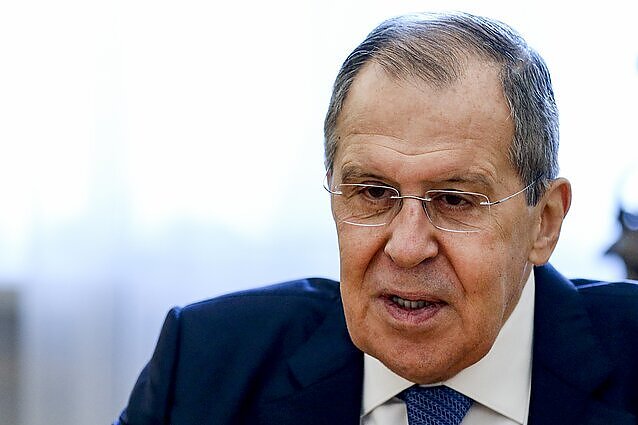 Žinios. Lavrovas paragino JAV ir NATO nustoti tiekti ginklus Ukrainai