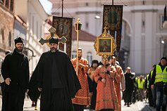 Several hundred Orthodox Christians took part in a procession in Vilnius on Saturday, calling to preserve the unity of the church and to end the “fratricidal war” in Ukraine. Several hundred Orthodox Christians took part in a procession in Vilnius on Saturday, calling to preserve the unity of the church and to end the “fratricidal war” in Ukraine.