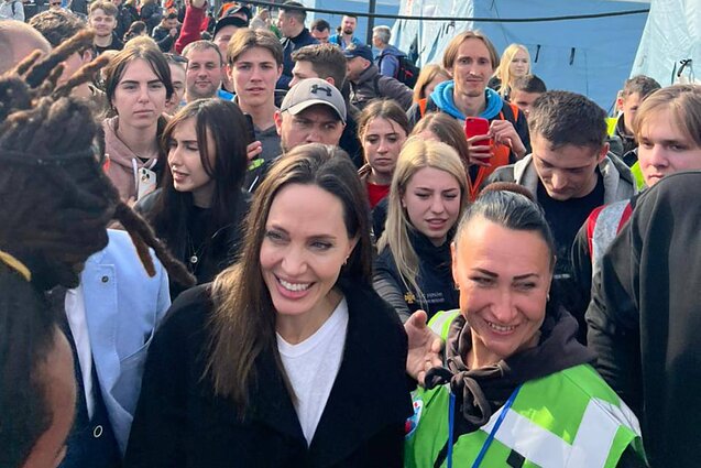  Angelina Jolie Ukrainoje
