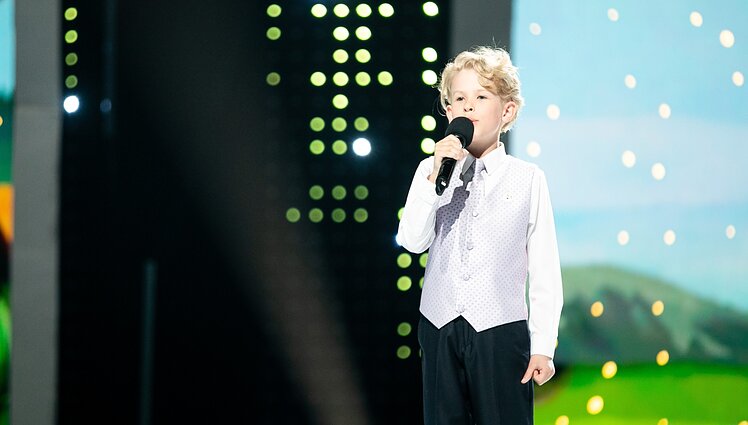 Dainų dainelė 2022. Enrikas Plechavičius – „Kačiukas baliuje pas karalienę“