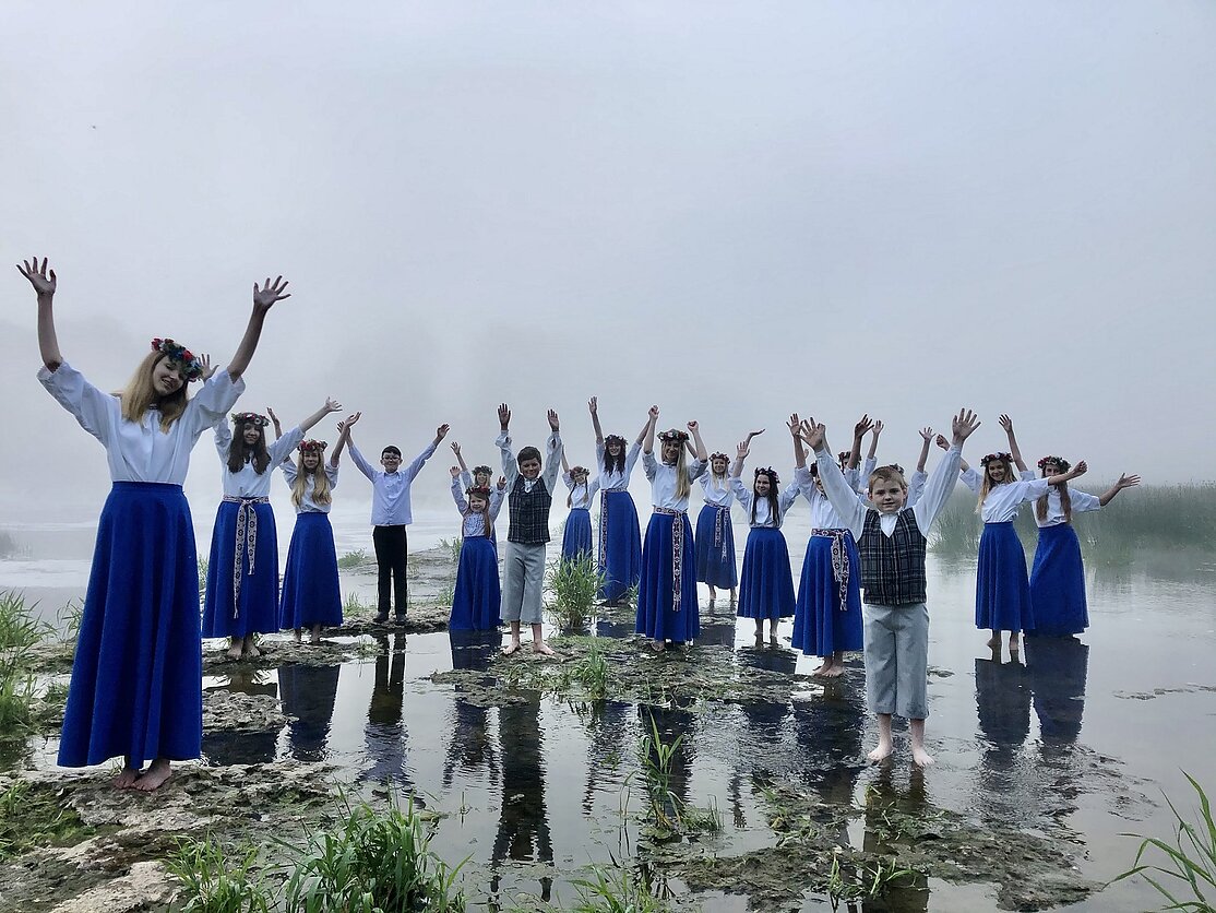 Kuldygos 2-osios vidurinės mokyklos 2-9 klasių choras „Skani“ (Latvija)
