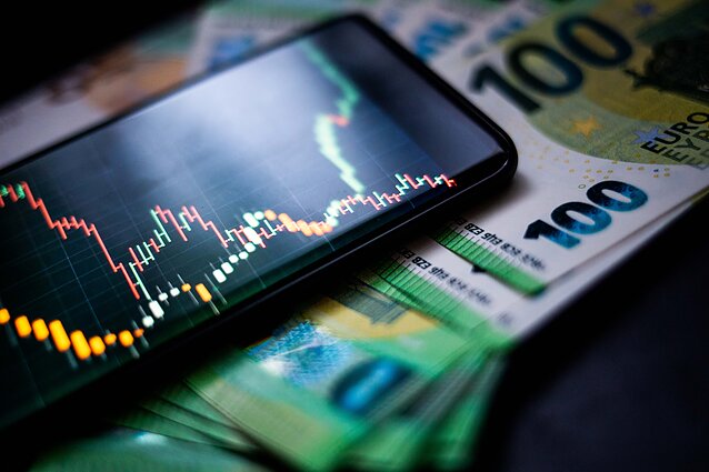 Žinios. Lietuvos bankas užtikrina, kad apie krizę kalbėti dar anksti, bet infliacija netenkina