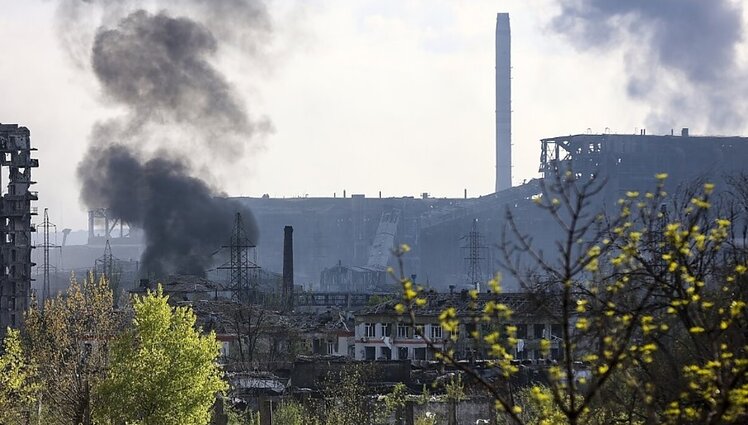 Žinios. Civilių evakuacija iš Mariupolio tęsiasi, tačiau rusai ir toliau puola „Azovstal“