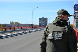 VSAT officer on Queen Louise Bridge