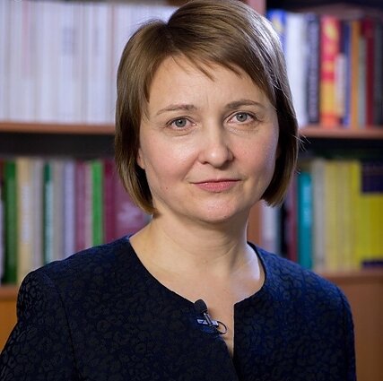Dr Kinga Geben Dr Kinga Geben