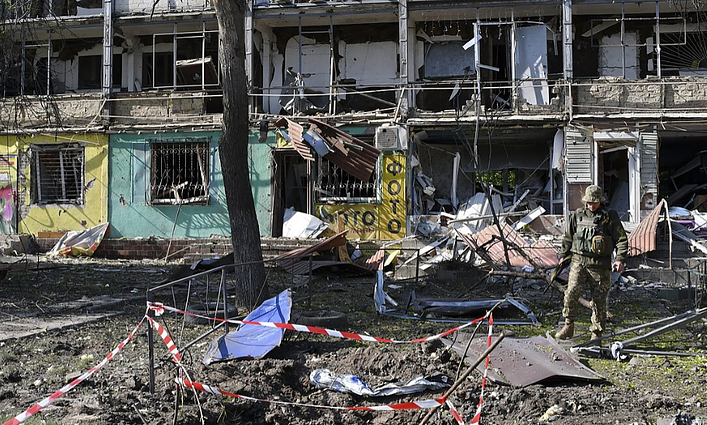 Žinios. Ukrainos pajėgos šeštadienio naktį atrėmė 8 Rusijos atakas