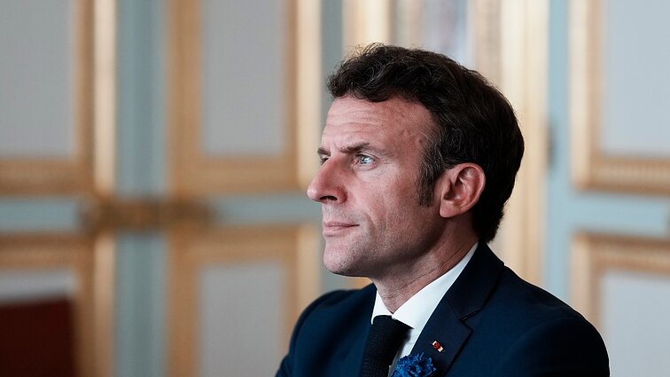 Žinios. Naujai kadencijai prisiekęs Macronas pagal tradiciją pirmo vizito vyksta į Berlyną, kur aptars karą Ukrainoje