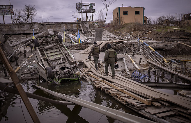 Panorama. Rusijai švenčiant Pergalės dieną, Ukrainos veteranai žada neleisti Kremliui pasisavinti pergalės