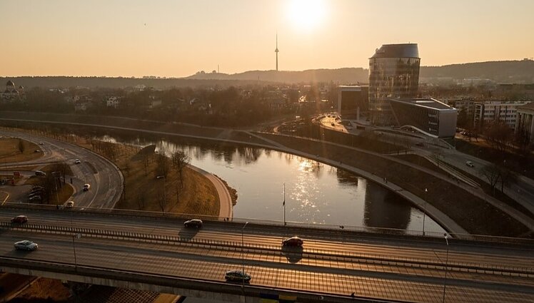 Meteorologas Dikčius: šiluma kol kas nesitrauks, bet jau rytoj sulauksime pokyčių