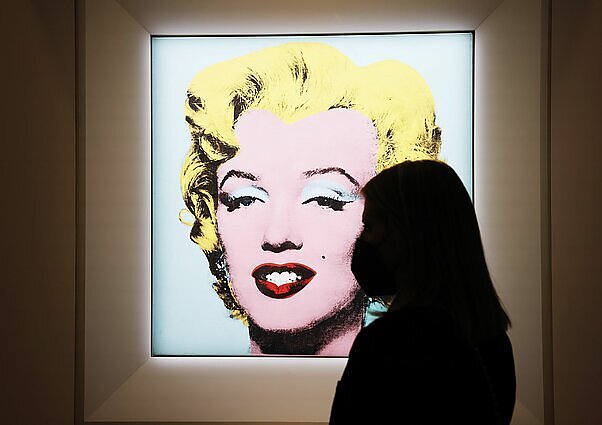 Marilyn Monroe portretas tapo brangiausiu XX amžiaus meno kūriniu: jis parduotas už beveik 200 milijonų dolerių