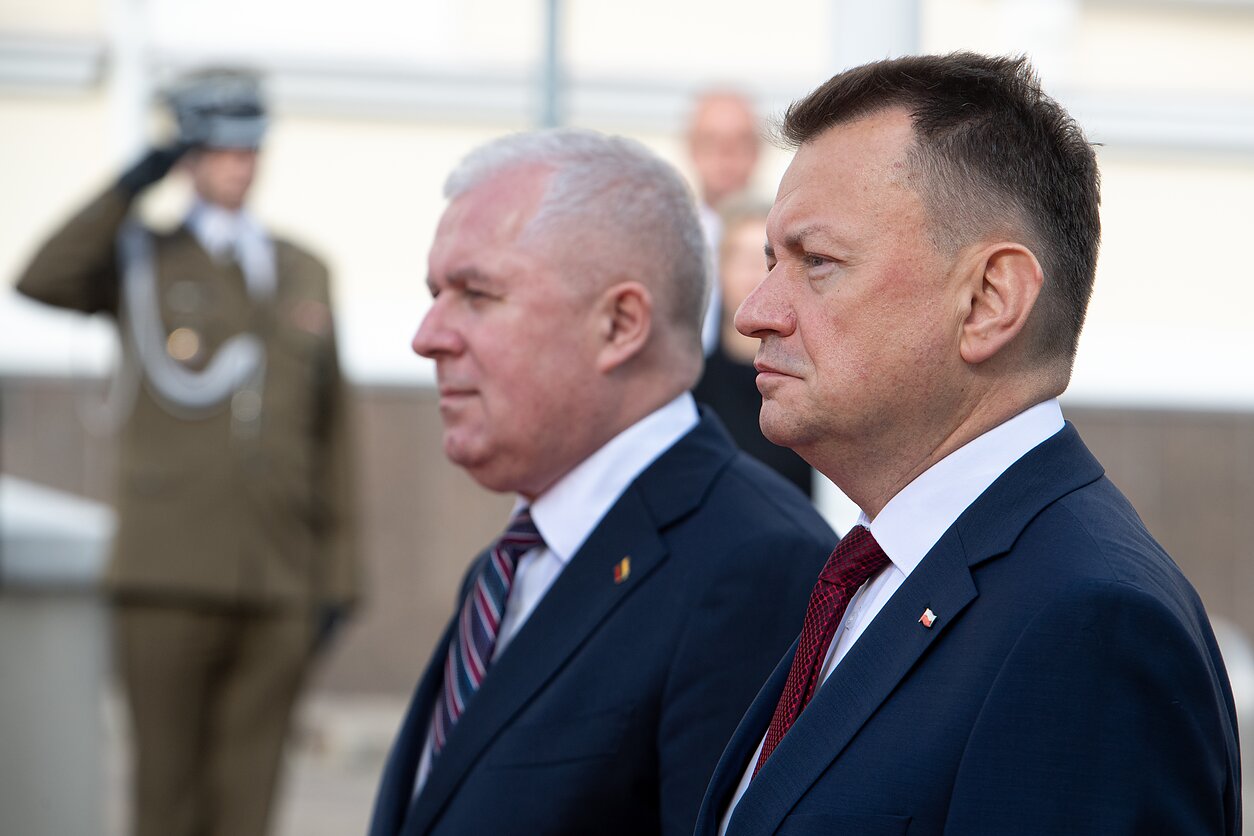 Lithuanian Defence Minister Arvydas Anušauskas and his Polish counterpart Mariusz Błaszczak