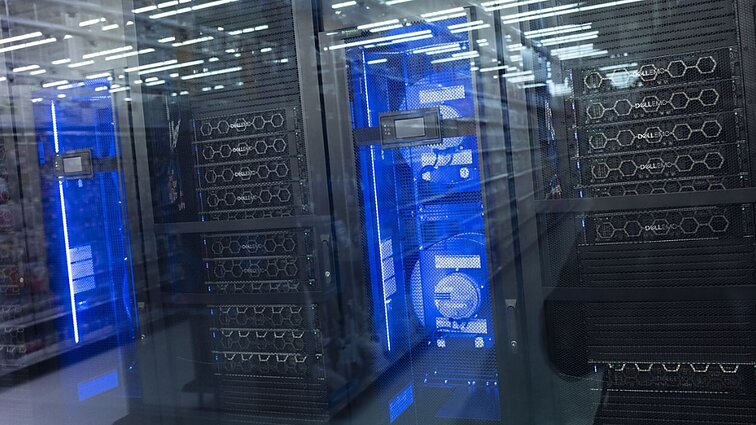 Valstybės duomenis siūloma patikėti „Amazon“ ir „Google“, ekspertai nesupranta, kodėl juos norima perduoti į privačias rankas