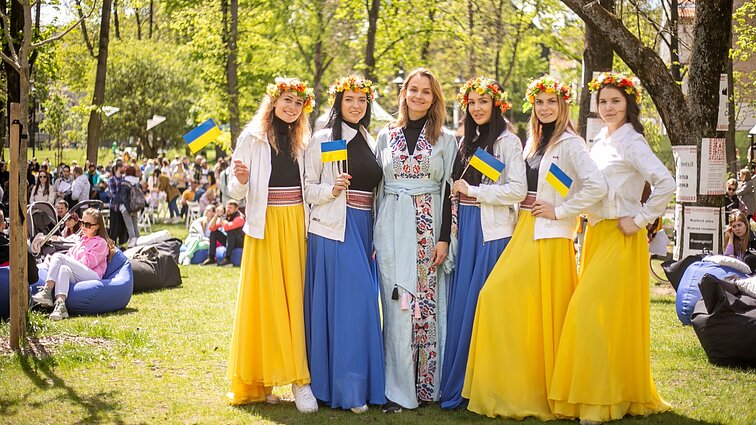 Panorama. Vilniuje vyko ukrainiečių dienos: šie pakvietė pabendrauti ir paragauti tautinių patiekalų (su vertimu į gestų k.)