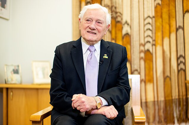 Žinios. Prezidentui Valdui Adamkui skirtas Seimo apdovanojimas – Aleksandro Stulginskio žvaigždė